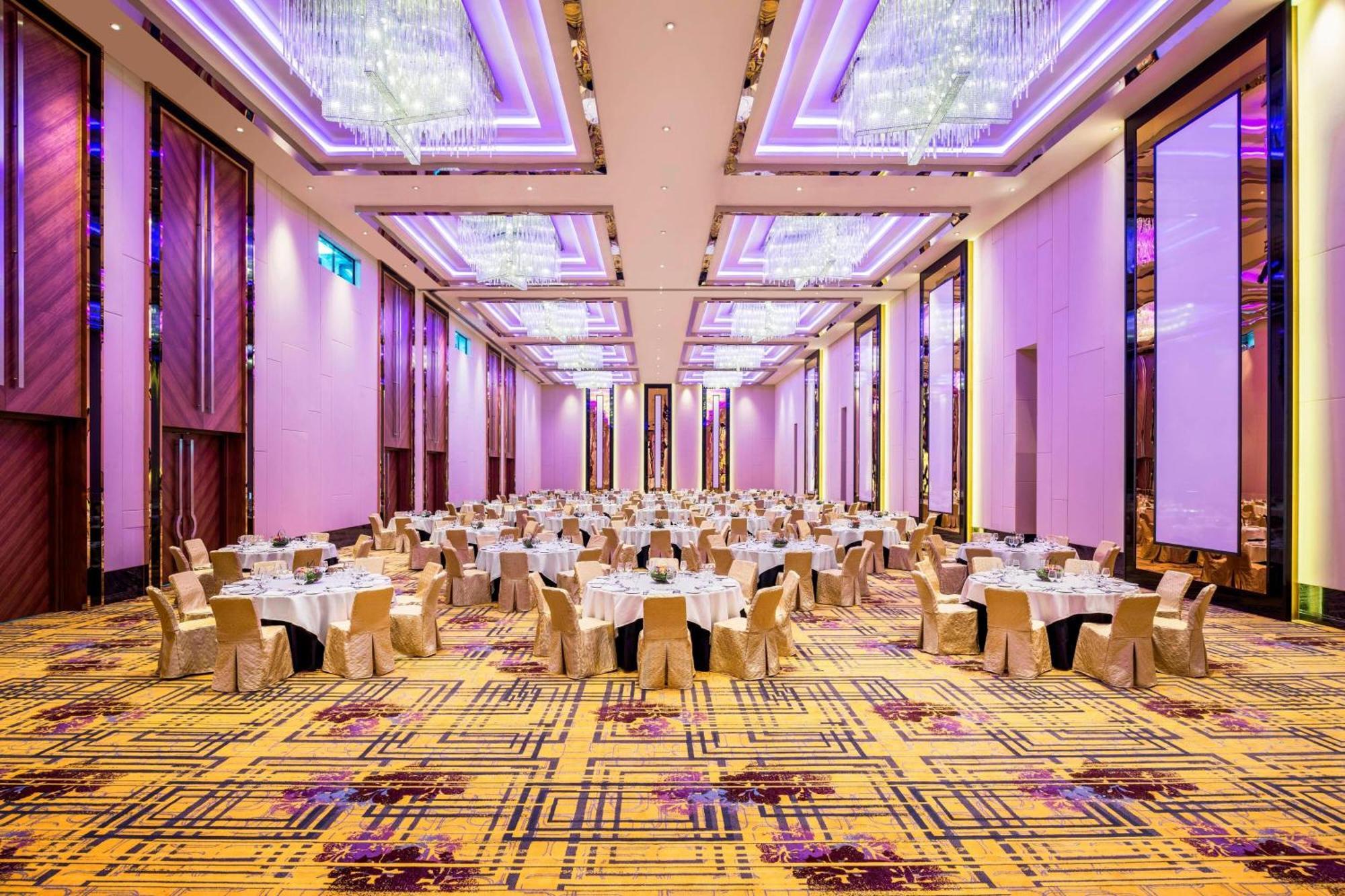 Le Meridien Путраджая Екстериор снимка The Grand Ballroom