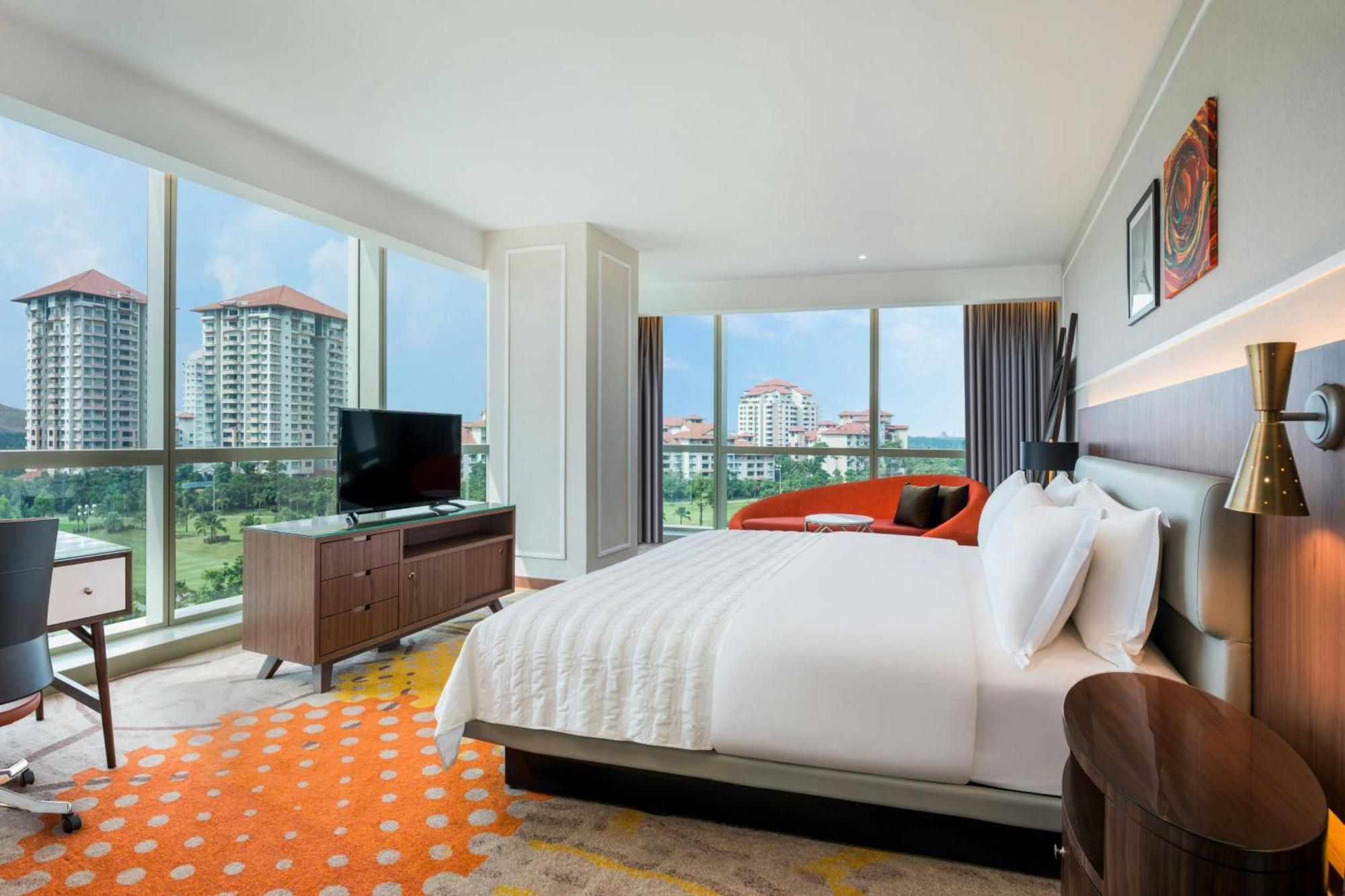 Le Meridien Путраджая Екстериор снимка Deluxe Suite